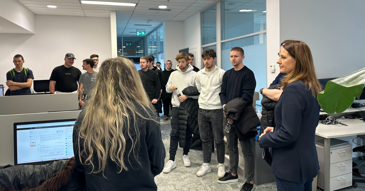 Mentorstvo: vez med znanjem in uresničenimi sanjami